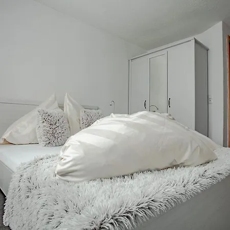 Lejlighed Nr 2 *